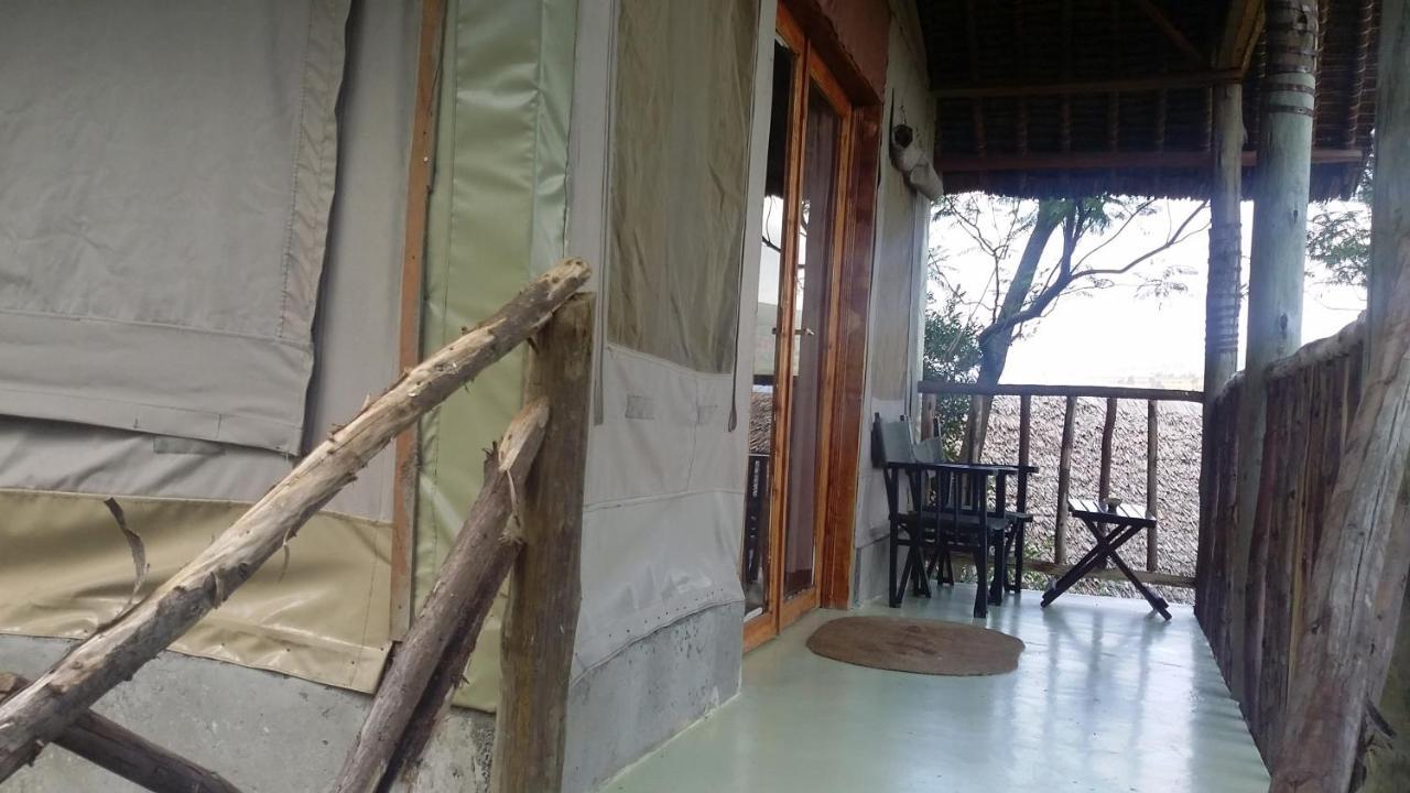 Maili Saba Camp Villa Nakuru Eksteriør bilde