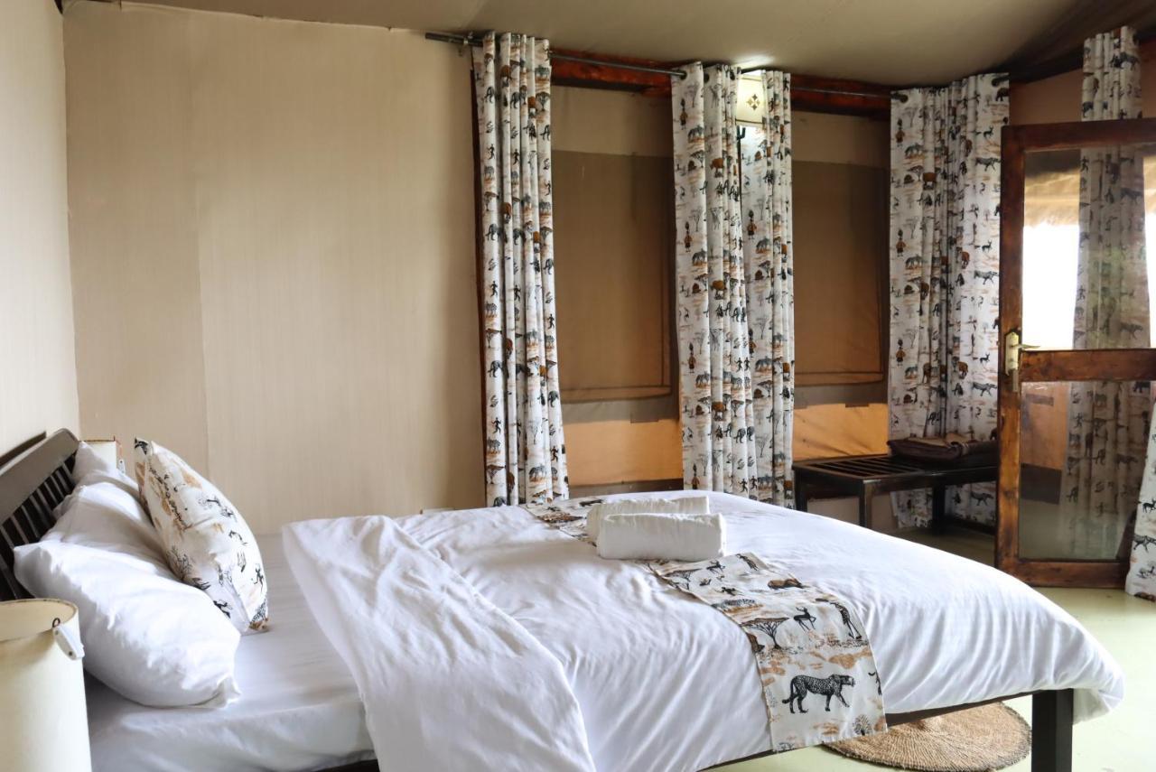 Maili Saba Camp Villa Nakuru Eksteriør bilde